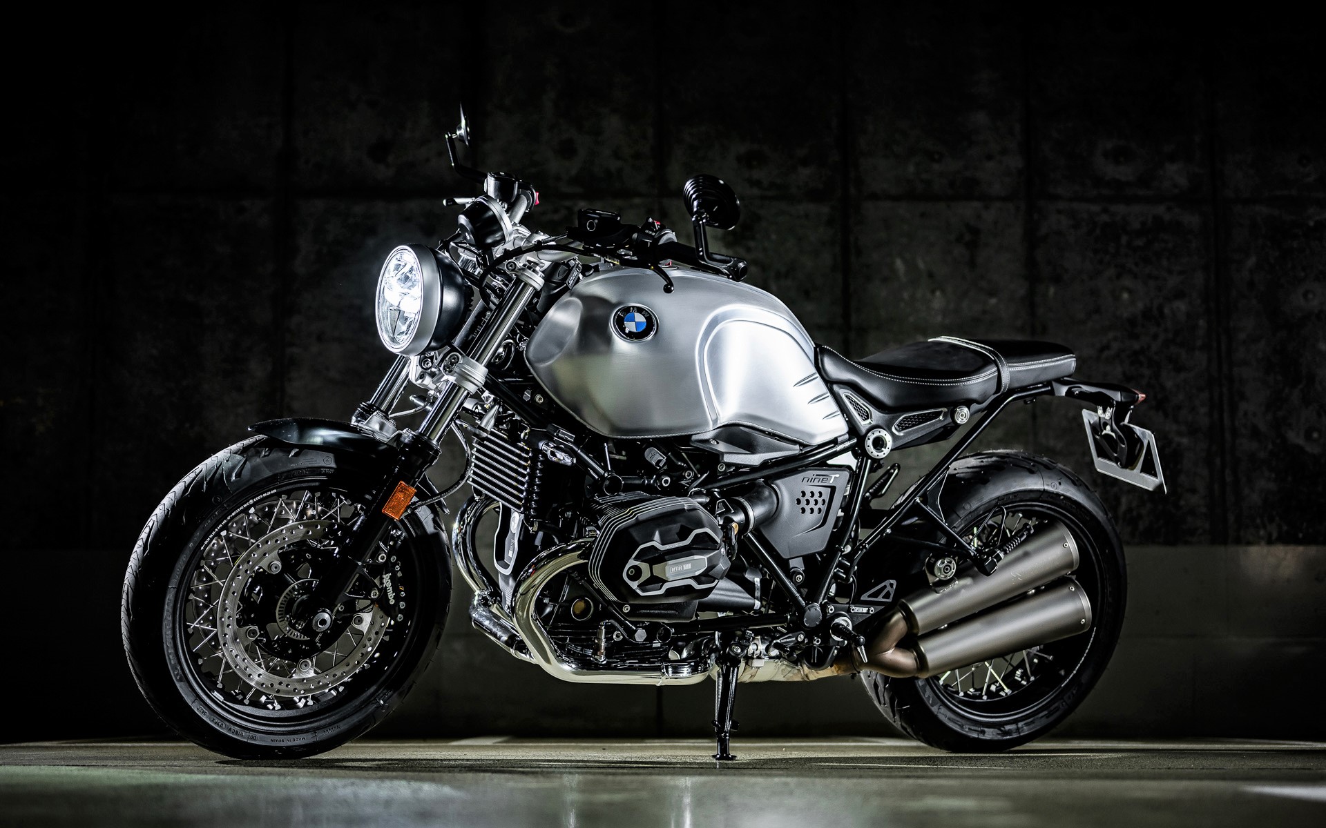 BMW R nineTの特徴と魅力を徹底解説！おすすめポイントと注意点